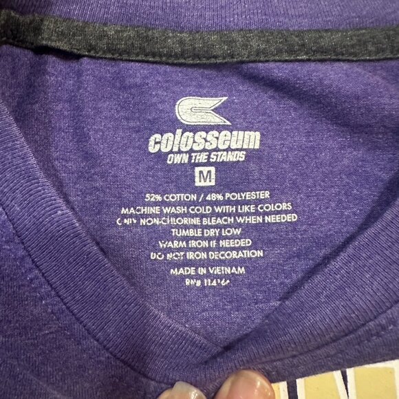 Washington Huskies T-shirt Mens Medium Long Sleeve Purple University Athletic - Picture 3 of 6